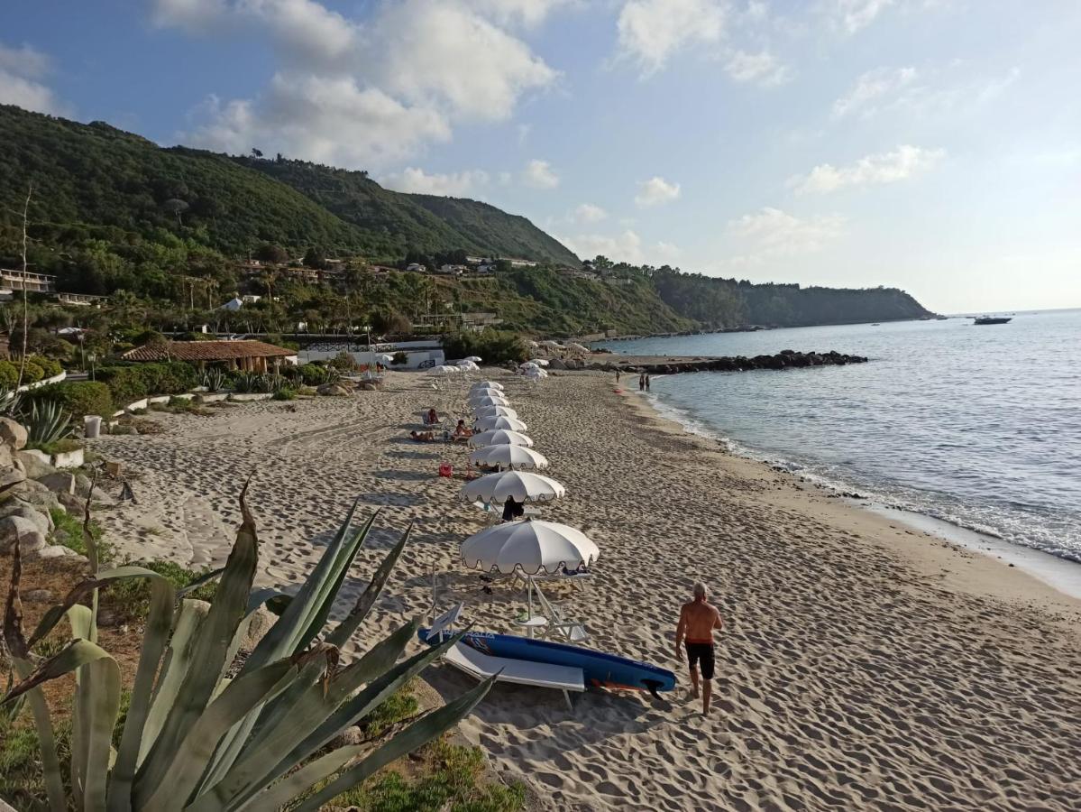 Residenza L 'Ulivo Villa Parghelia Buitenkant foto